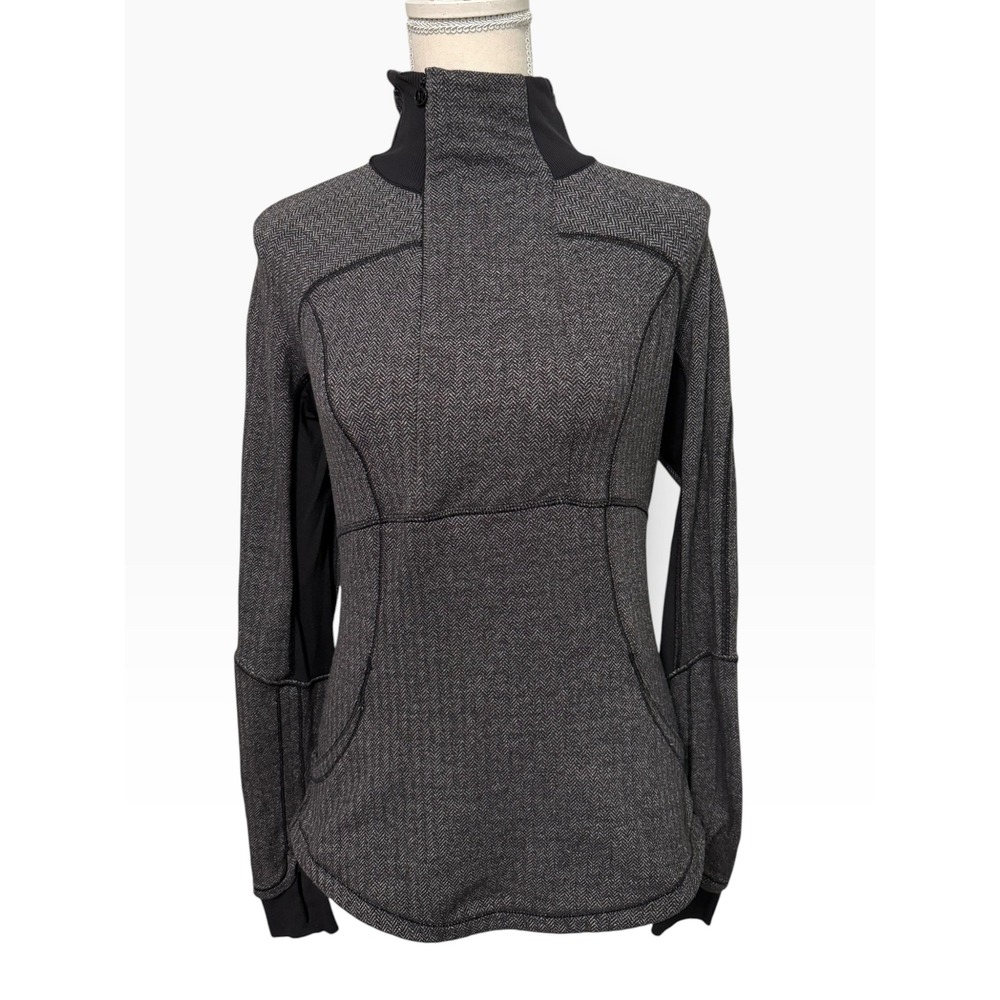 Lululemon Herringbone Quarter Zip Pullover Gray Black Thumbholes Size 6